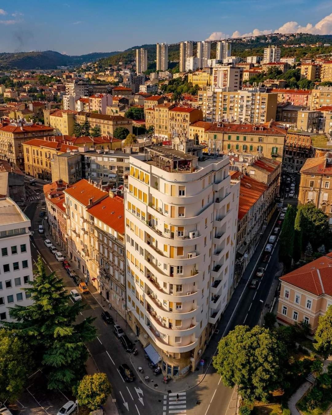 شقة 105M2 Penthouse Sea View Rijeka With Free Garage Parking المظهر الخارجي الصورة